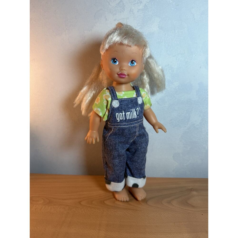 UNEEDA DOLL Co Inc GOT MILK Girls Advertising Drink 2001 Overalls BLONDE Green
